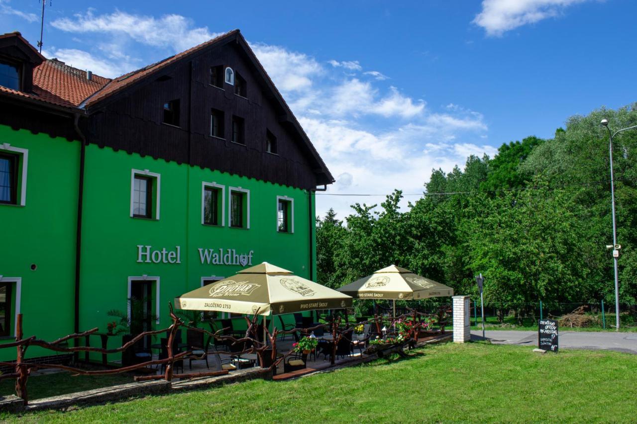 Hotel Waldhof Jirikov  Exteriér fotografie