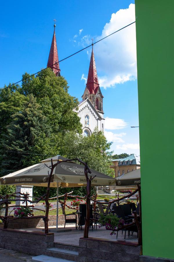 Hotel Waldhof Jirikov  Exteriér fotografie